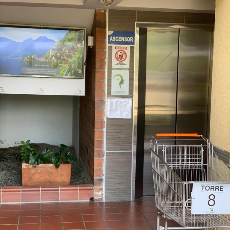 Apartamento amoblado nuevo - Apartamento con vistas a la piscina - 68