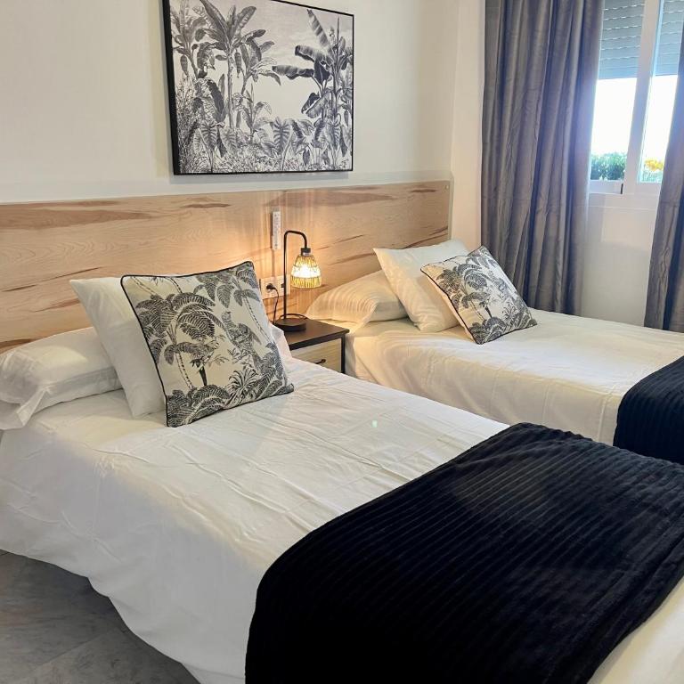 PUERTO BANUS BEACH ESPECTACULAR Atico - Two-Bedroom Apartment - 9