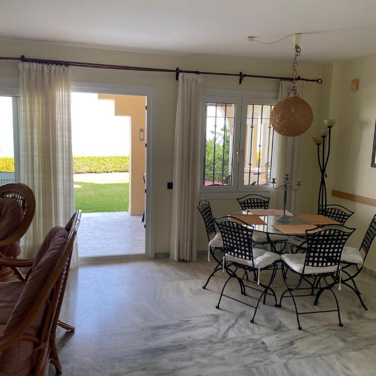 El Lobo de Mar Estepona - Apartamento de 2 dormitorios - 2