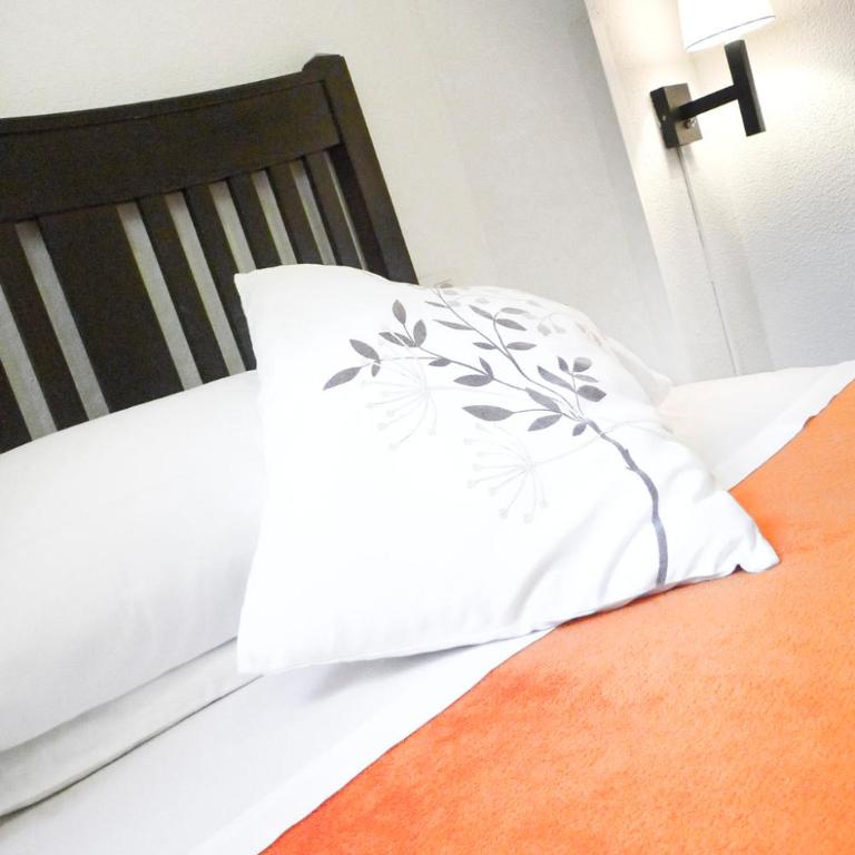 Apartamentos Carolina - Apartamento de 2 dormitorios con vistas a la calle (5 adultos) - 9