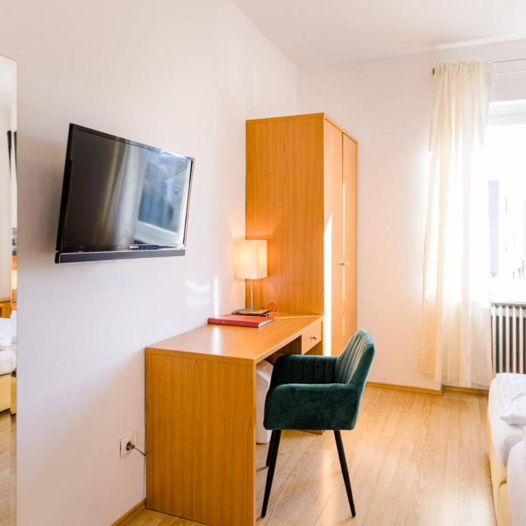 Hotel Wirtshaus Römerhof - Doppelzimmer - 8