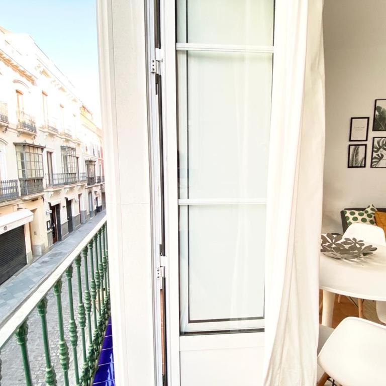SuperB Apartment in downtown of Sevilla ,parking optional, Top !! - Apartamento de 1 dormitorio - 50