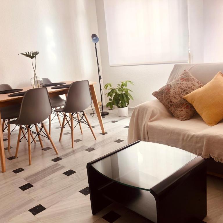Apartamento Bahía Jardín - Two-Bedroom Apartment - 1