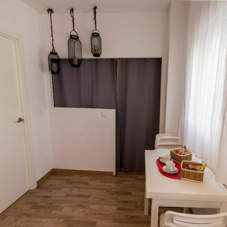 R&M ALOJAMIENTOS C/SIERPES 46 - Apartamento de 1 dormitorio - 29