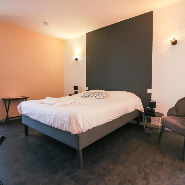 Sarlatitude, Studios & Chambres Climatisés - Deluxe Double Room with Bath - 2