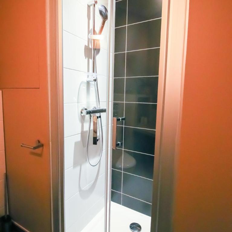 Sarlatitude, Studios & Chambres Climatisés - Studio - 1