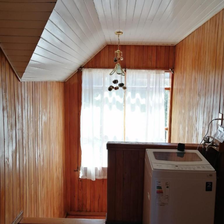 Chiloé-Quemchi Casa con vista al mar y sendero a la playa - Three-Bedroom House - 8