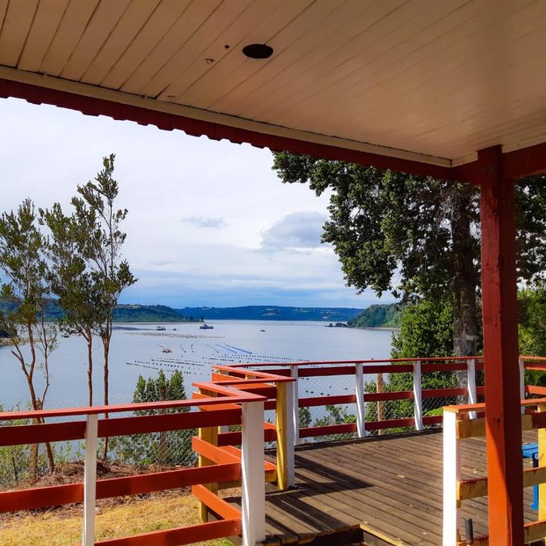 Chiloé-Quemchi Casa con vista al mar y sendero a la playa - Three-Bedroom House - 12