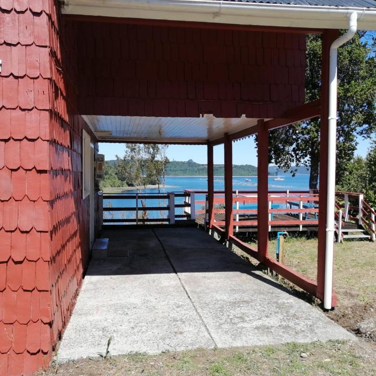 Chiloé-Quemchi Casa con vista al mar y sendero a la playa - Three-Bedroom House - 13