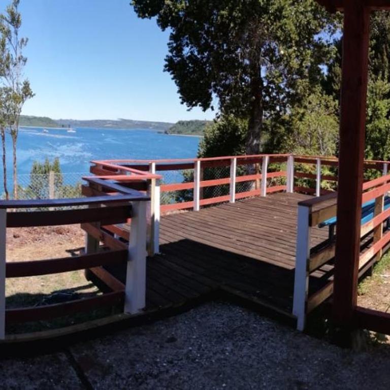 Chiloé-Quemchi Casa con vista al mar y sendero a la playa - Three-Bedroom House - 14