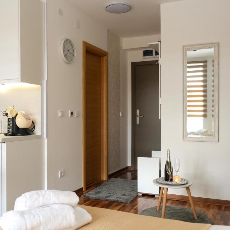 Lux apartmani Dunja Kopaonik Čardaci - WHITE - Apartman sa Pogledom na Planinu - 27