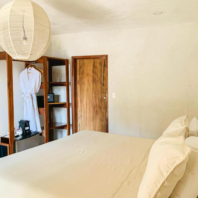 Dune Boutique Hotel located at the party zone - Superior con vistas a la piscina - 5