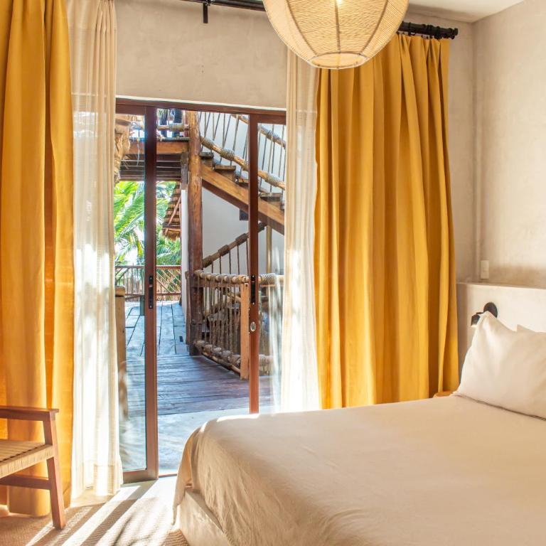 Dune Boutique Hotel located at the party zone - Habitación Duna - 1