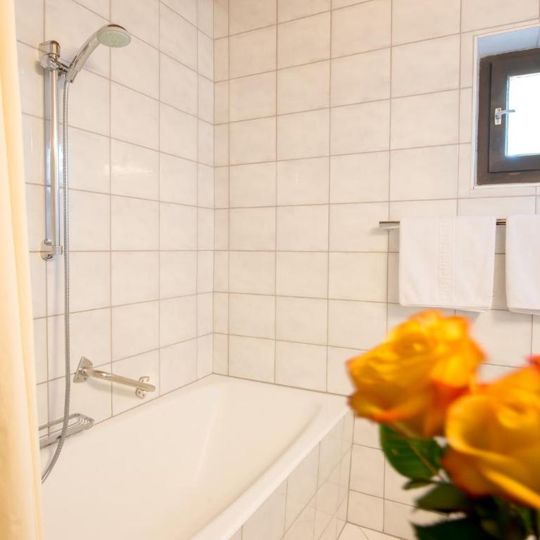 Wellnesshotel Schönruh - Adults only - Doppelzimmer mit Balkon oder Terrasse - 2