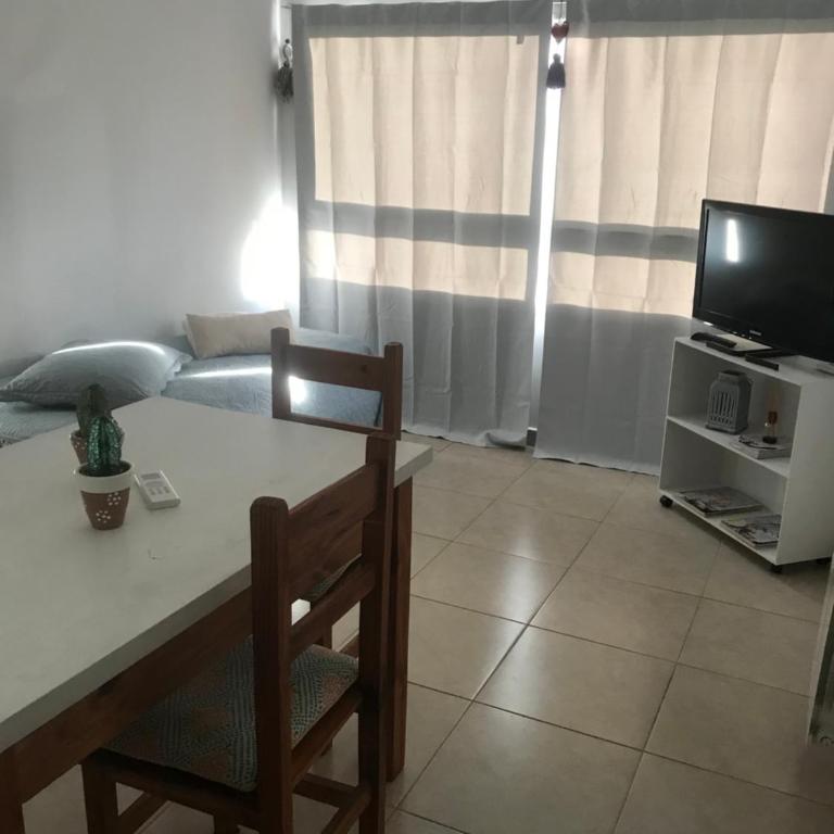 Dto nuevo barrio Universitario con wifi y cochera-Check in express - Apartamento de 1 dormitorio - 6