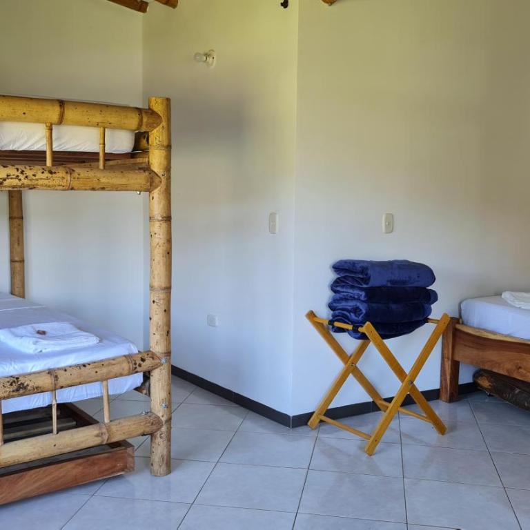 HOSTERÍA BRISAS DEL RÍO - Family Room - 1