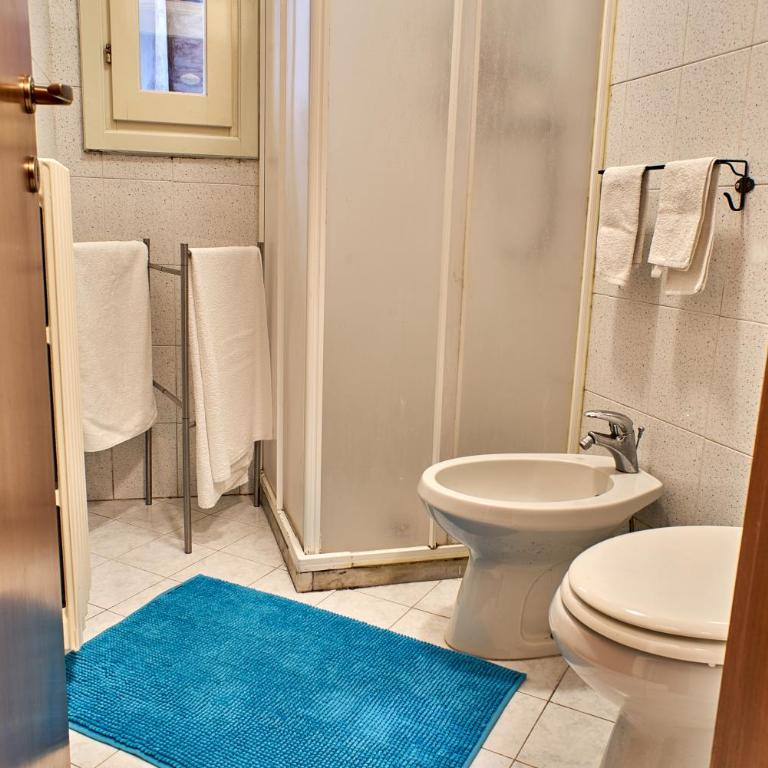 Trilocale in centro - Appartamento con 2 Camere da Letto - 18