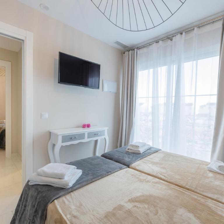 Residencia Deportiva RozaRossa - Habitación Cuádruple Clásica - 2