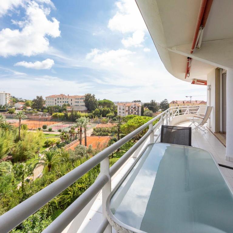 Appartement entièrement équipé de 105 m2 avec vue mer et collines - Appartement 3 Chambres - 3