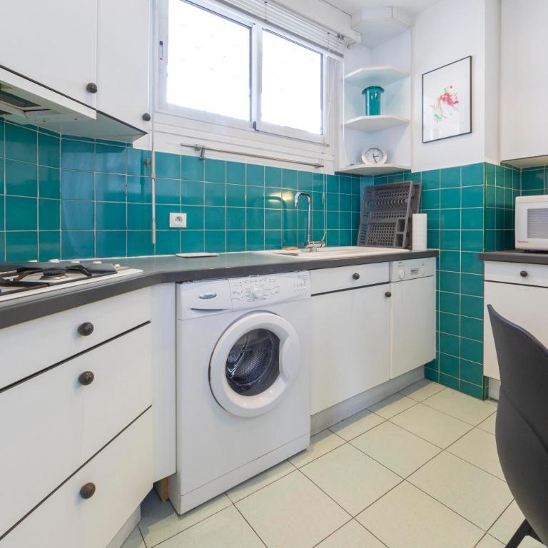 Appartement entièrement équipé de 105 m2 avec vue mer et collines - Appartement 3 Chambres - 16