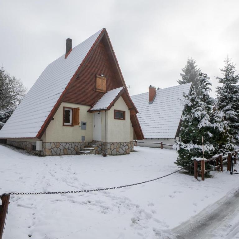 Villa Teodora - Three-Bedroom House - 32