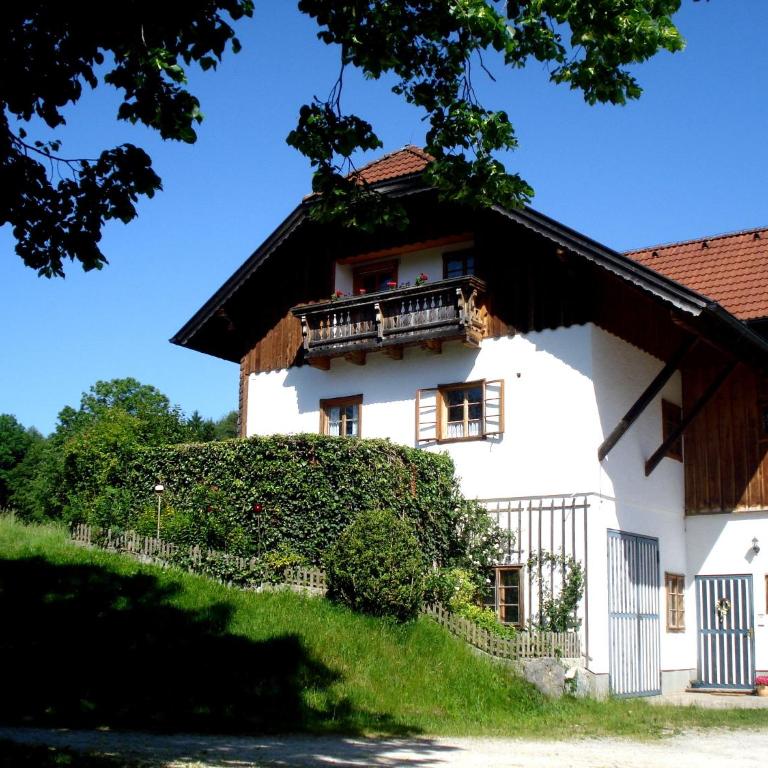 Haus Stöllinger - Ferienhaus mit 5 Schlafzimmern - 1