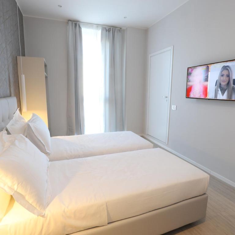Cadorna Luxury Hotel - Camera Doppia con Letti Singoli - 1
