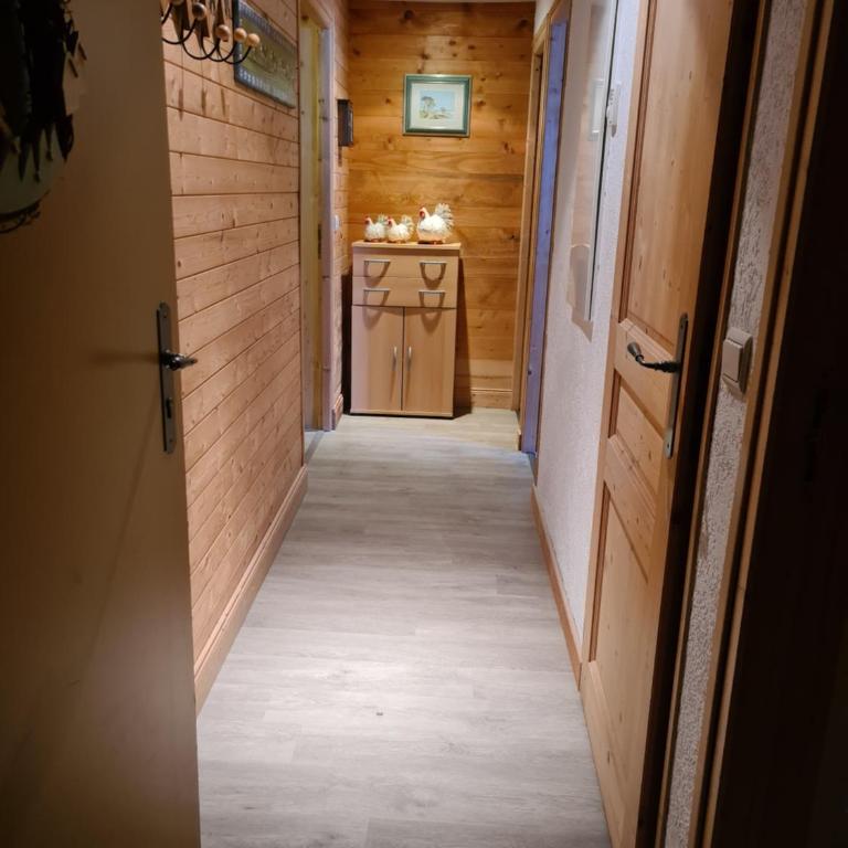 Apartment Residence Les Alpages - Three-Bedroom Apartment - 4