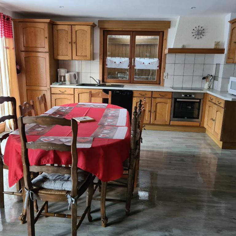 Apartment Residence Les Alpages - Three-Bedroom Apartment - 5