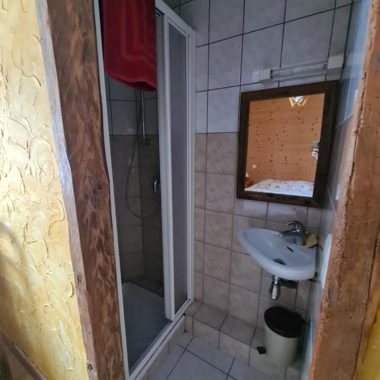 Apartment Residence Les Alpages - Three-Bedroom Apartment - 9