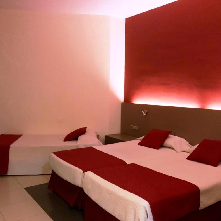 Hotel Nerja Club by Dorobe - Habitación Doble con cama supletoria - 2