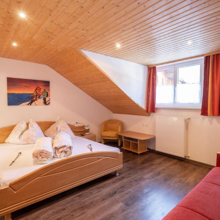 Eggerhof - Familienzimmer (2 Erwachsene + 2 Kinder) - 6