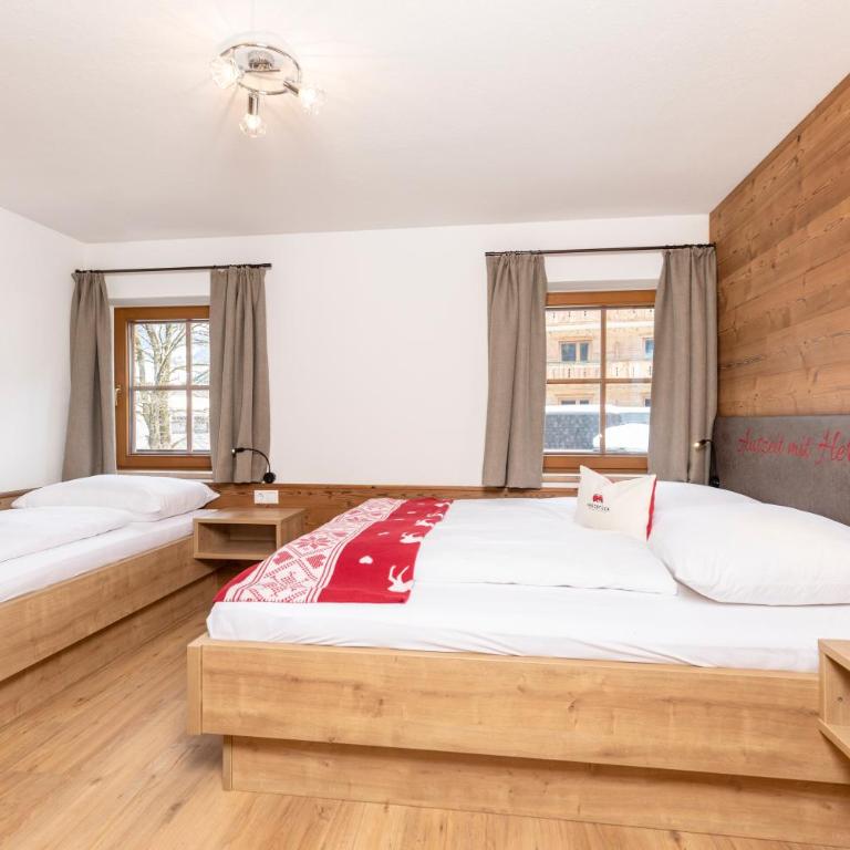 Herzstück Appartements Zillertal - Apartment mit 3 Schlafzimmern - 1