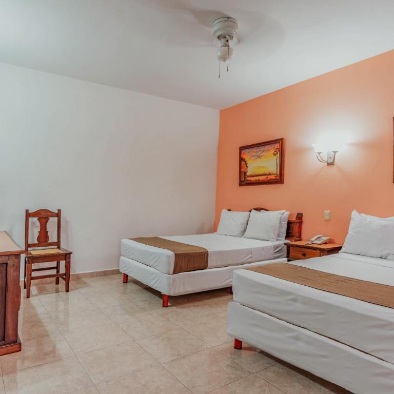 Hotel Santa María Mérida - Standard Double Room with Two Double Beds - 8