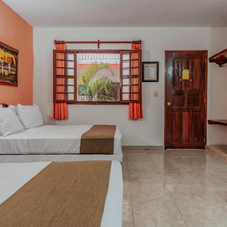 Hotel Santa María Mérida - Standard Double Room with Two Double Beds - 4