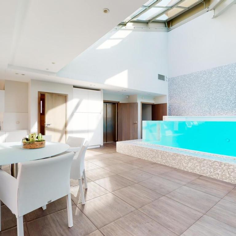 THE POOL HOUSE Cannes - Apartamento - 2 niveles - 48