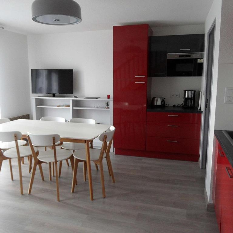 REF 122 Appartement 4 pièces pour six personnes avec piscine et cours de tennis Port Crouesty ARZON - Appartement 3 Chambres - 4