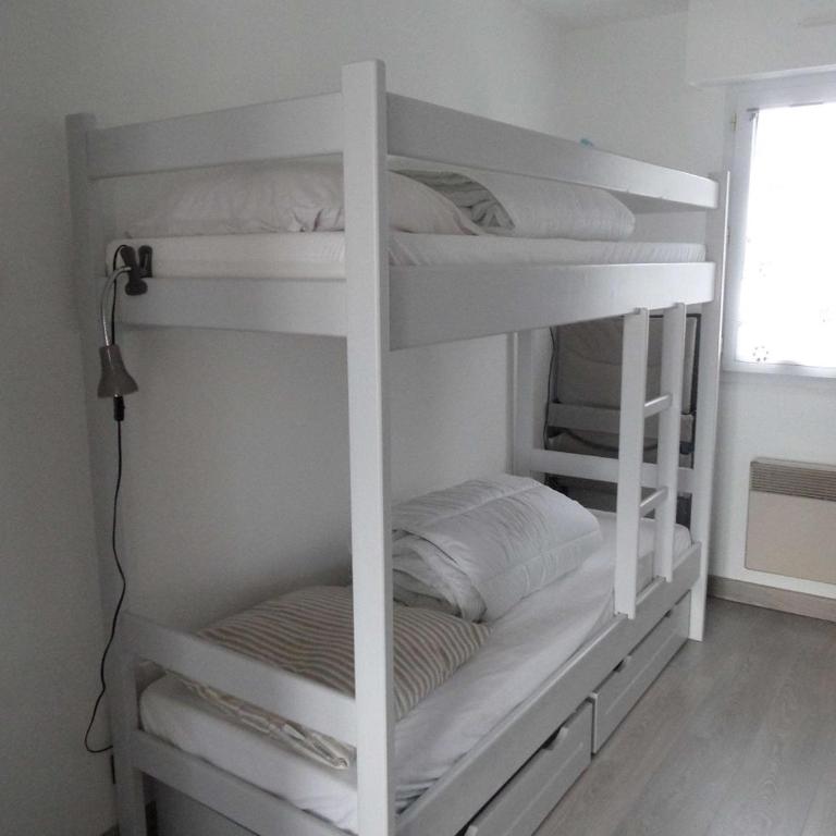 REF 122 Appartement 4 pièces pour six personnes avec piscine et cours de tennis Port Crouesty ARZON - Appartement 3 Chambres - 7