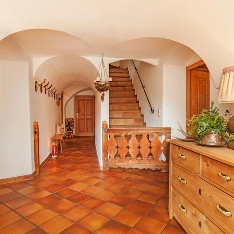 Gästehaus Menkenbauer inkl. Chiemgaukarte - Haus mit 5 Schlafzimmern - 1