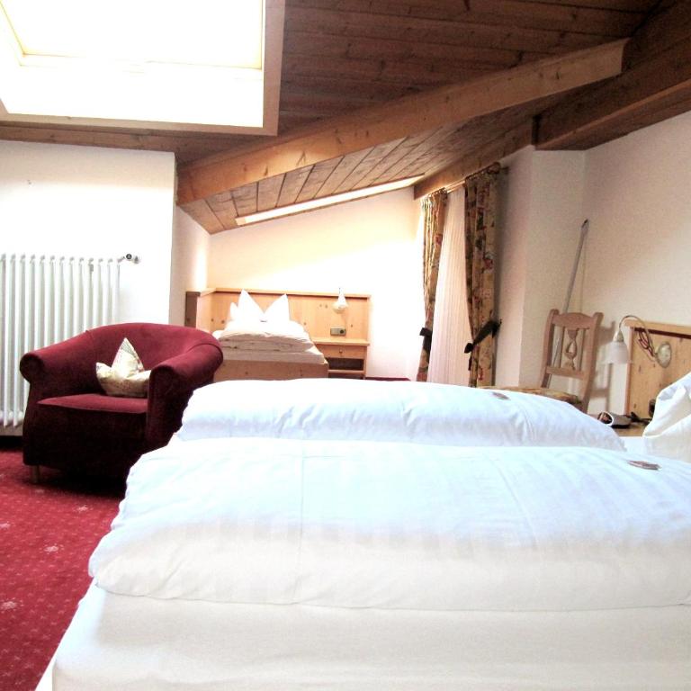 Gästehaus Menkenbauer inkl. Chiemgaukarte - Doppelzimmer mit eigenem Bad - 5