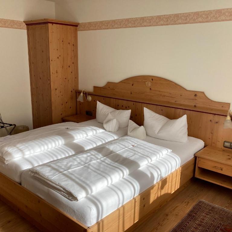 Gästehaus Menkenbauer inkl. Chiemgaukarte - Standard Doppelzimmer - 5