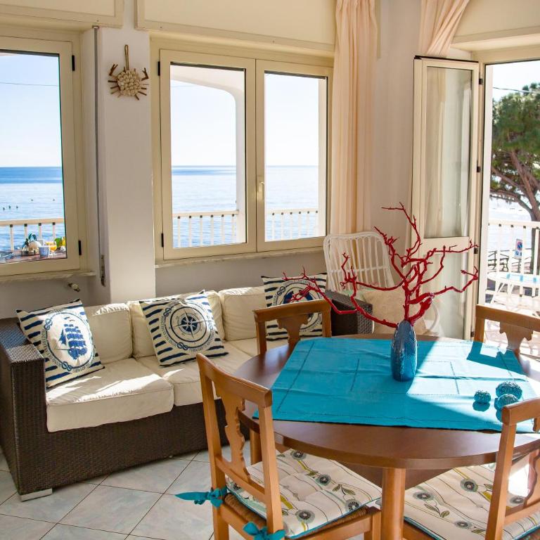 Terrazza Lungomare, e sei in spiaggia... - Appartamento con 2 Camere da Letto - 14
