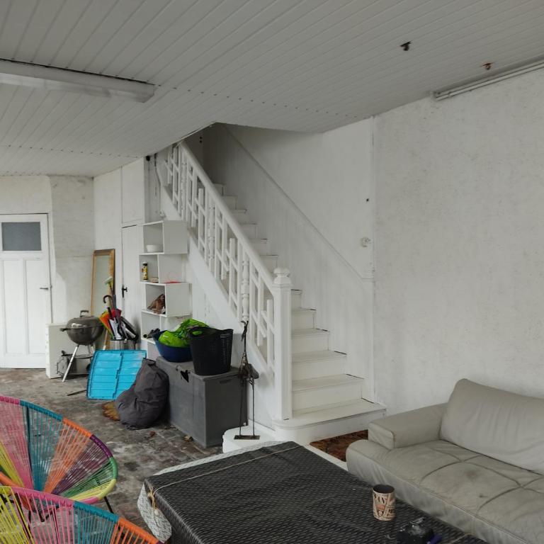appartement individuelle refais a neuf,ds maison de maître,6 couchages dont un lit kingsize,cuisine avec lave vaisselle,rue privative pour se garer, accessibilité au jardin - Apartment mit 2 Schlafzimmern - 11