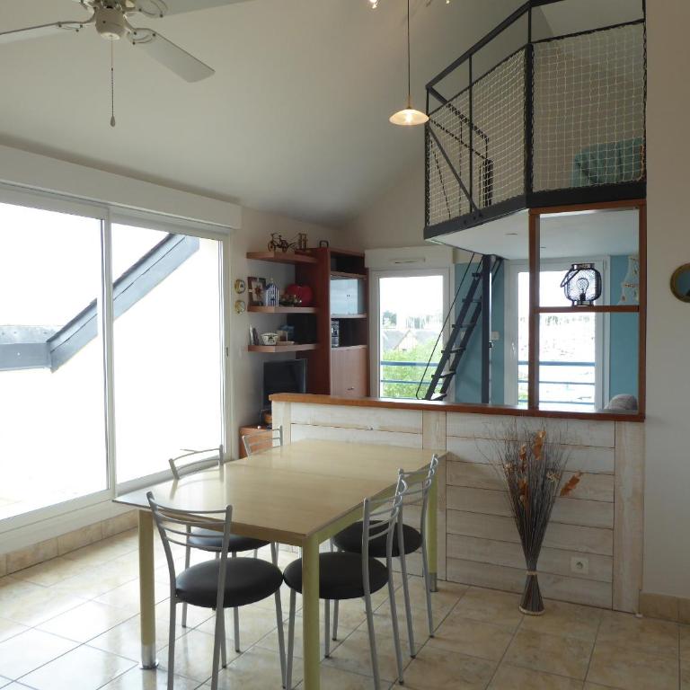 REF 146 Appartement pour quatre personnes jolie vue Port Crouesty ARZON - Appartement avec Terrasse - 4