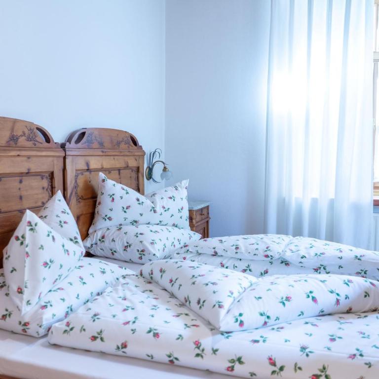 Schlosswirt Forst - Chambre Deluxe Double ou Lits Jumeaux - 2