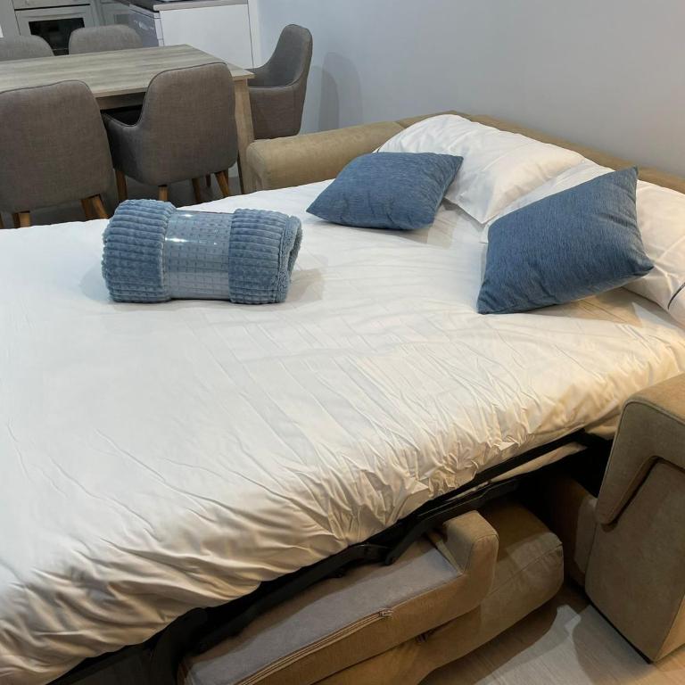 Piso Plaza Mercado 3,4 - Two-Bedroom Apartment - 10