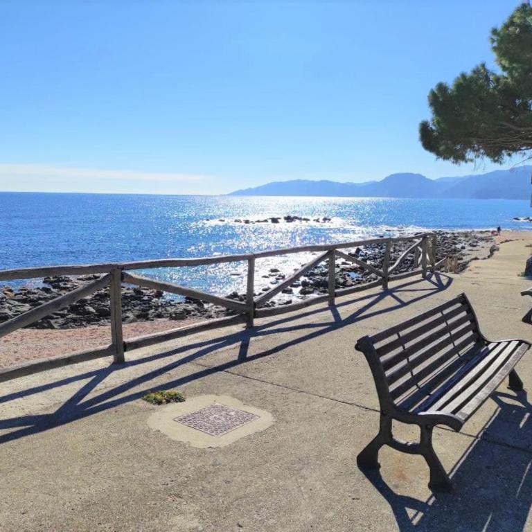 Lungomare Bay, e sei in spiaggia... - Appartamento con 2 Camere da Letto - 5