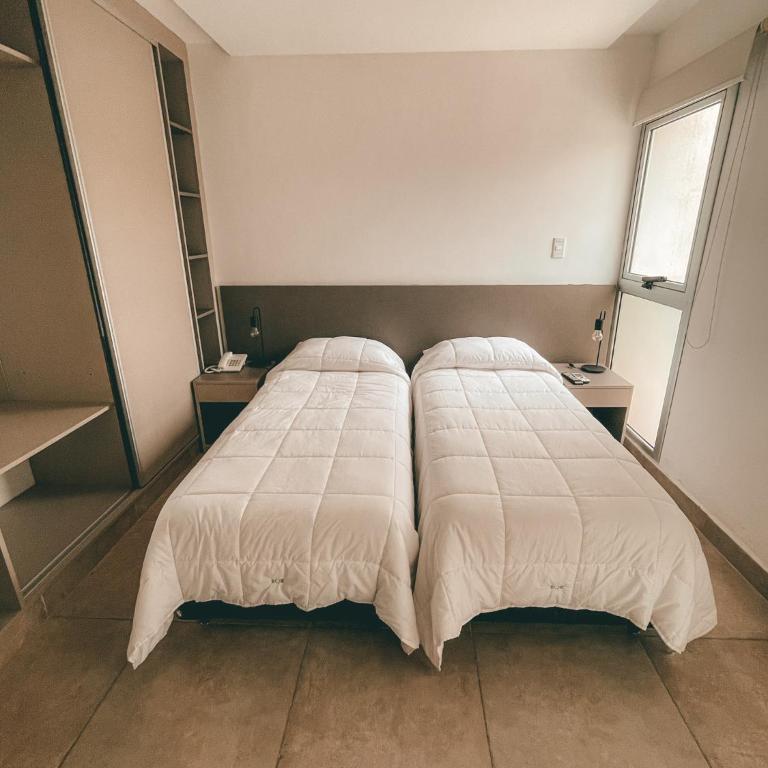 SIETE LUNAS DE San Lorenzo - Habitación Doble con vistas al jardín - 10