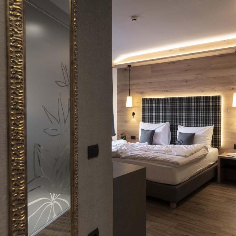 Ariston Lake View Hotel - Doppelzimmer mit Bergblick - 1