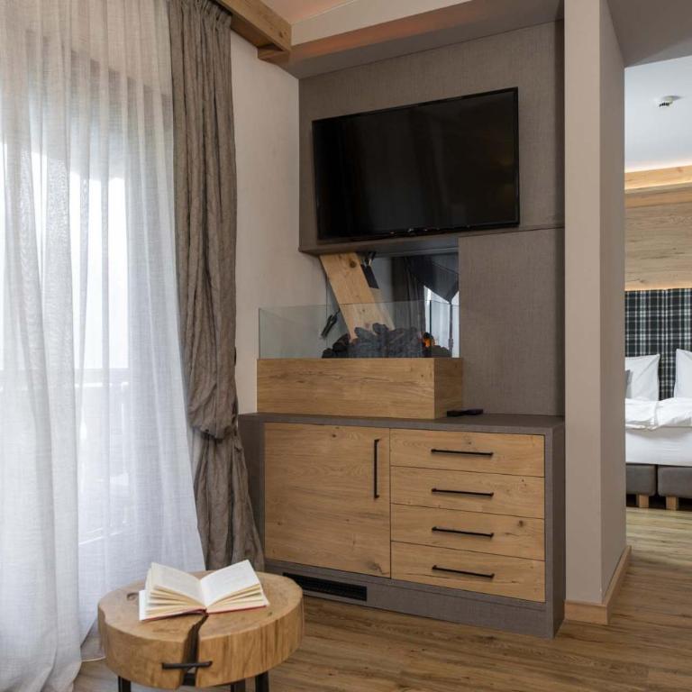 Ariston Lake View Hotel - Superior Dreibettzimmer - 1